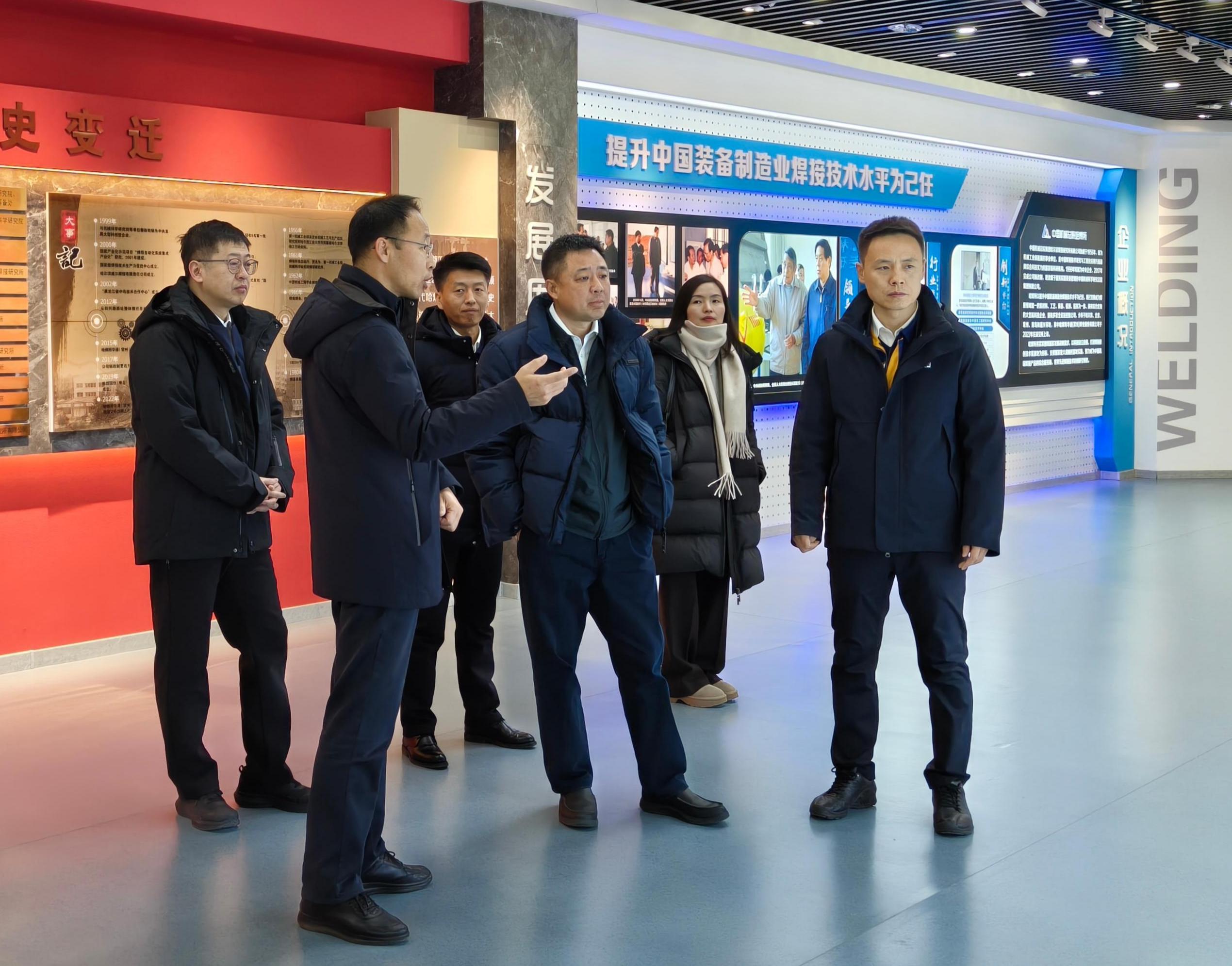 企業展廳(1).jpg